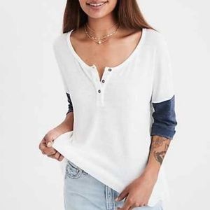 American Eagle Burnout Raglan Tee Medium